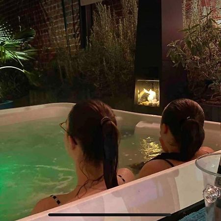トゥールコワンLe Jacuzzi De Marieアパートメント エクステリア 写真