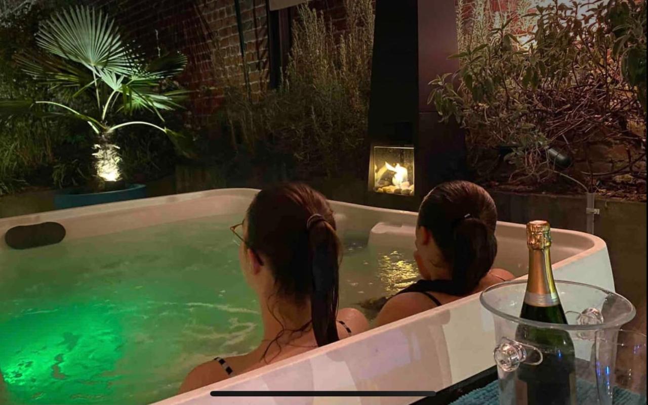 トゥールコワンLe Jacuzzi De Marieアパートメント エクステリア 写真